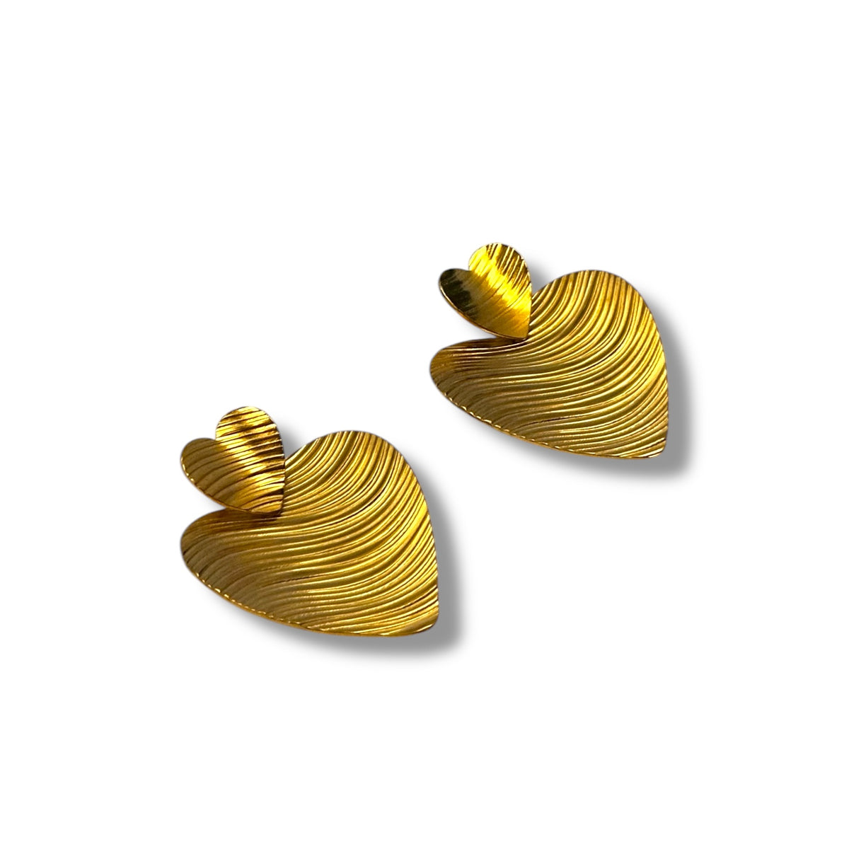 Aïna | Wavy Heart Stud