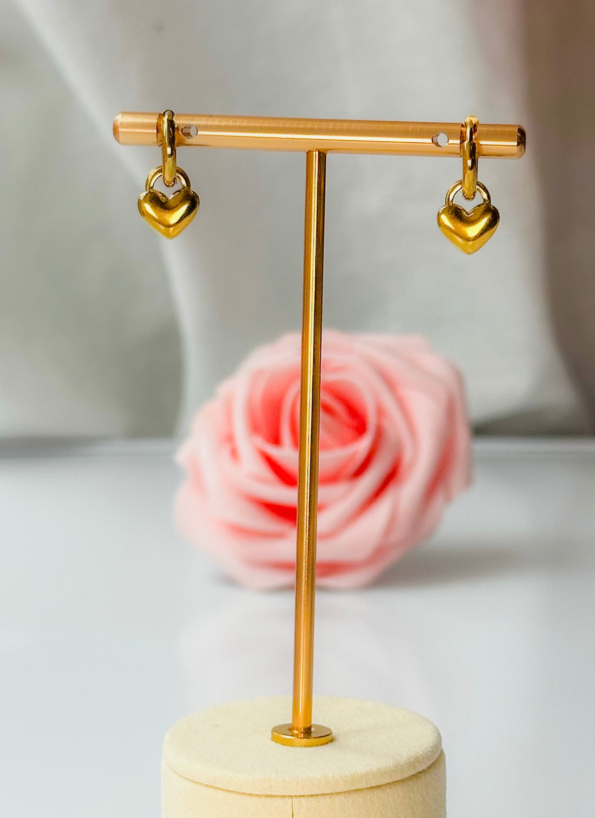 Freya Mini Heart Hoops - Gold Huggie Earrings - ORÂGE Jewelry