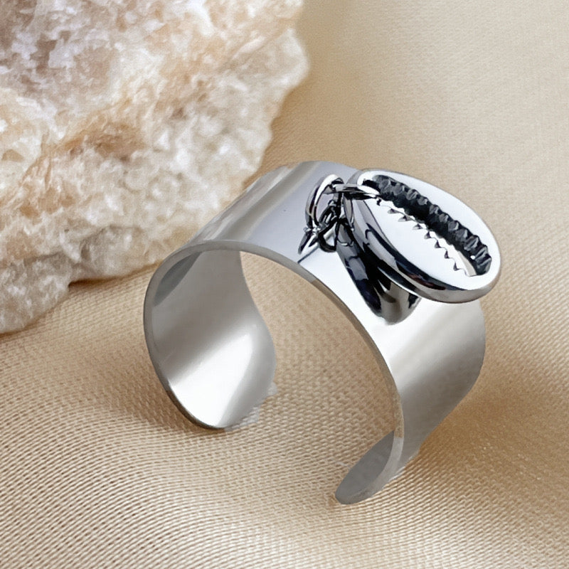 Calypso Stainless Steel Cowrie Band Ring - ORÂGE Jewelry