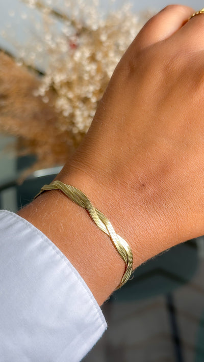 Izara Stainless Steel Herringbone Bracelet – ORÂGE Jewelry​