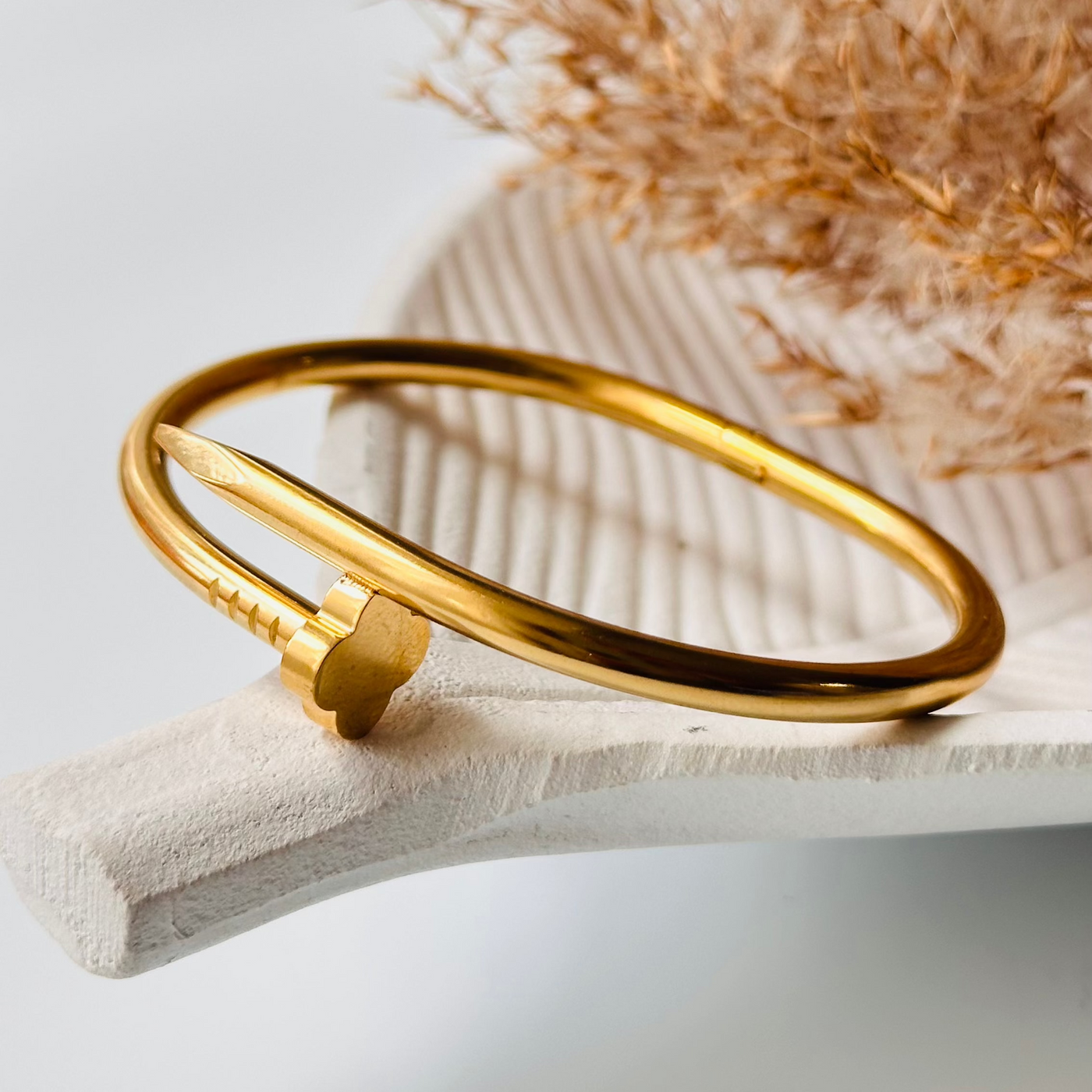 Aria Clover Bangle - 18K Gold-Plated Bracelet - ORÂGE Jewelry