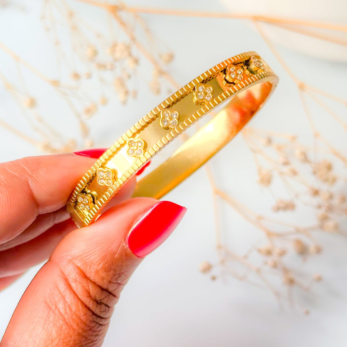 Clara Floral Bangle – 18K Gold-Plated Bangle - ORÂGE Jewelry​