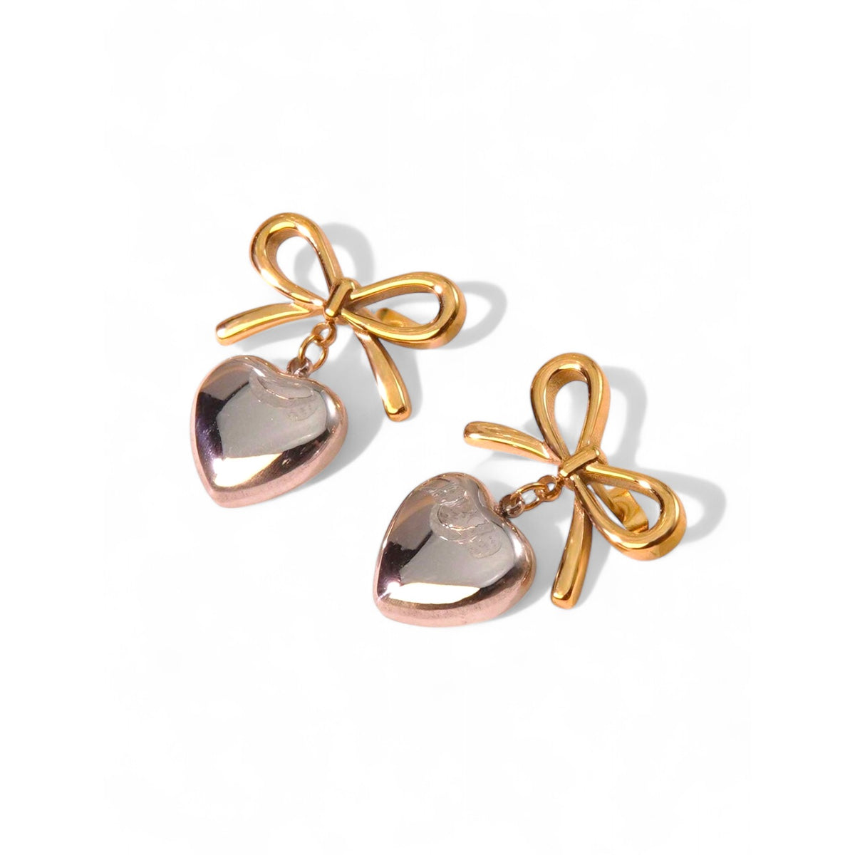 Gold Heart Earrings - Thaïs Bow & Heart - ORÂGE Jewelry