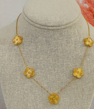Kristy Floral Gold Necklace - Gold Necklace - ORÂGE Jewelry​