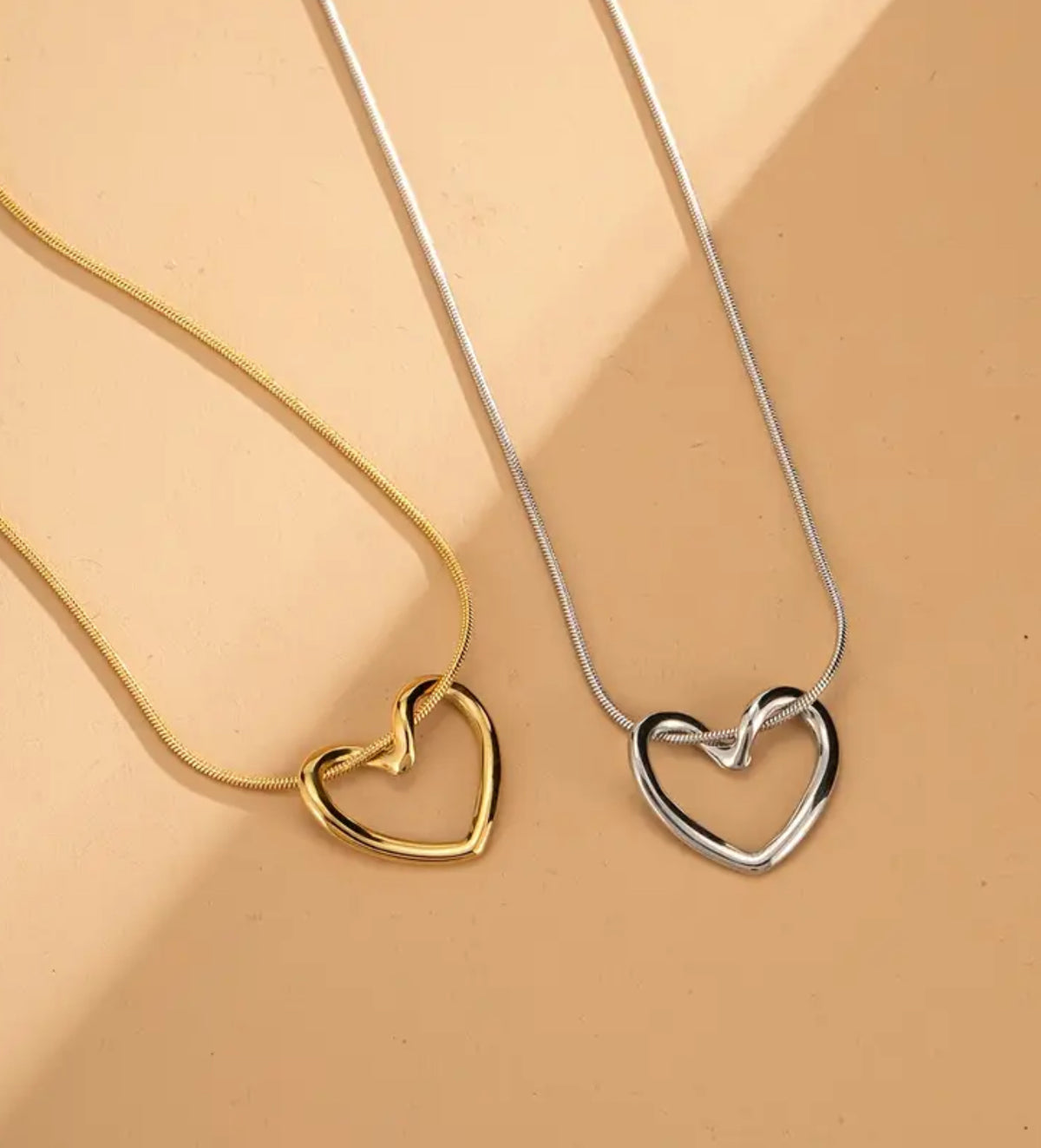Xandra Heart Necklace Pendant - Gold-Plated - ORÂGE Jewelry