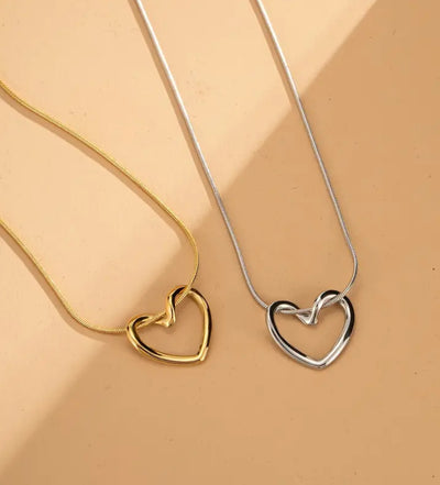 Xandra Heart Necklace Pendant - Gold-Plated - ORÂGE Jewelry