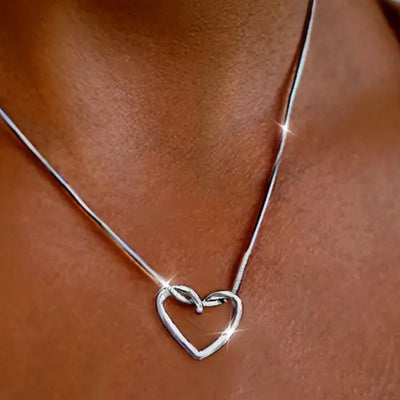 Xandra Heart Necklace Pendant - Gold-Plated - ORÂGE Jewelry
