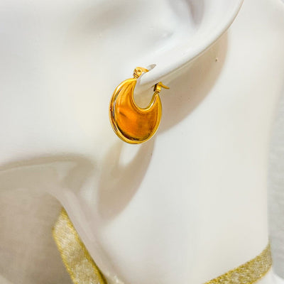 Awa Minimalist Hoops Earrings - 18K Gold Hoops - ORÂGE Jewelry