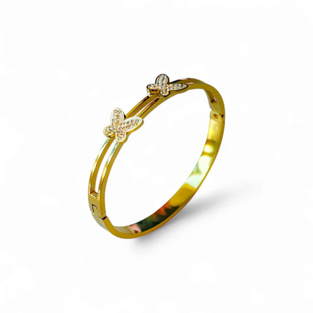 Elara Butterfly Bangle - Shimmering Jewelry - ORÂGE Jewelry